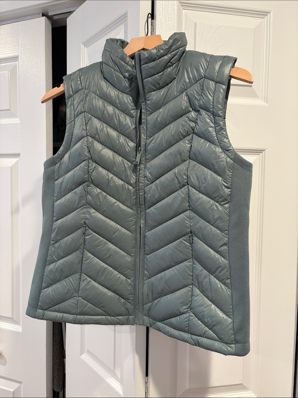 Calvin Klein Light Sage Quilted Vest